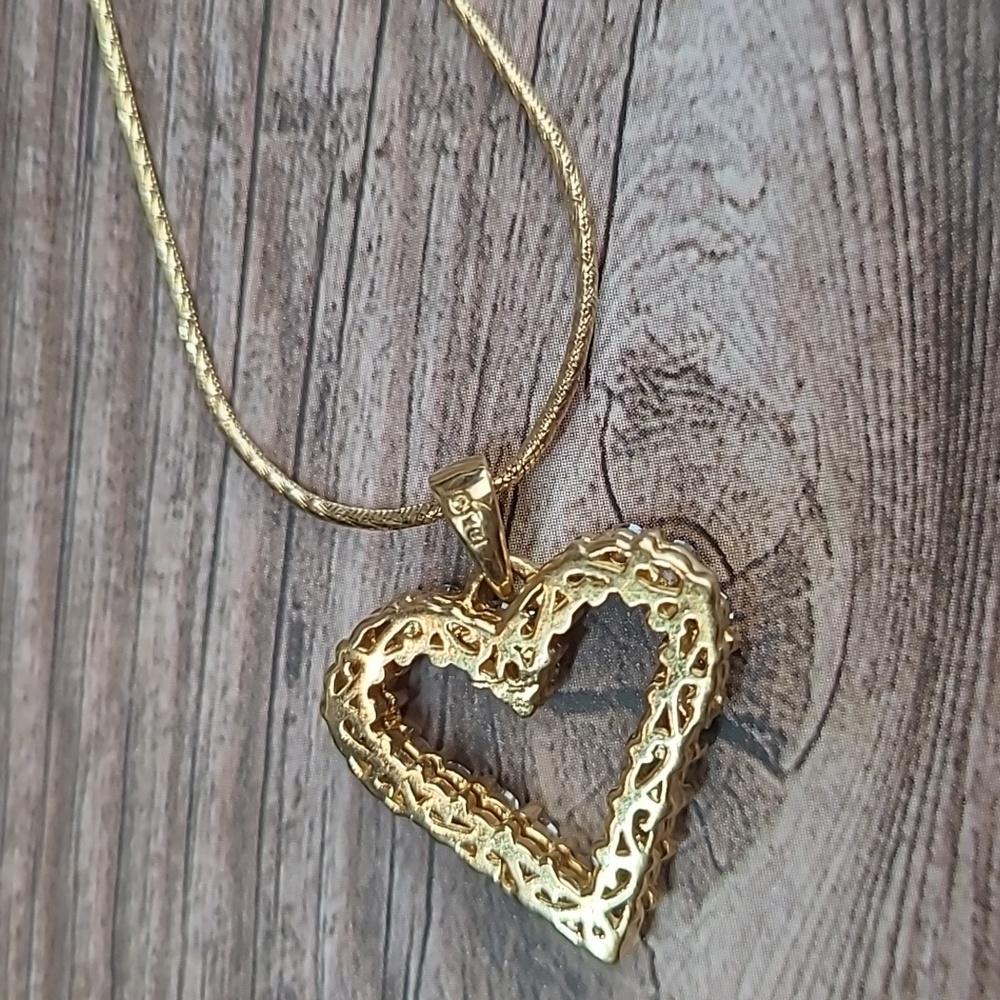♡VALENTINES DAY SPECIAL♡ 1CT TDW 18KT YELLOW GOLD HEART PENDANT - Picture 9 of 12